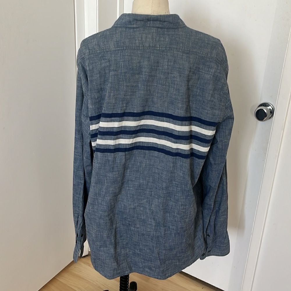 ‎Express Button Down - Picture 4 of 4